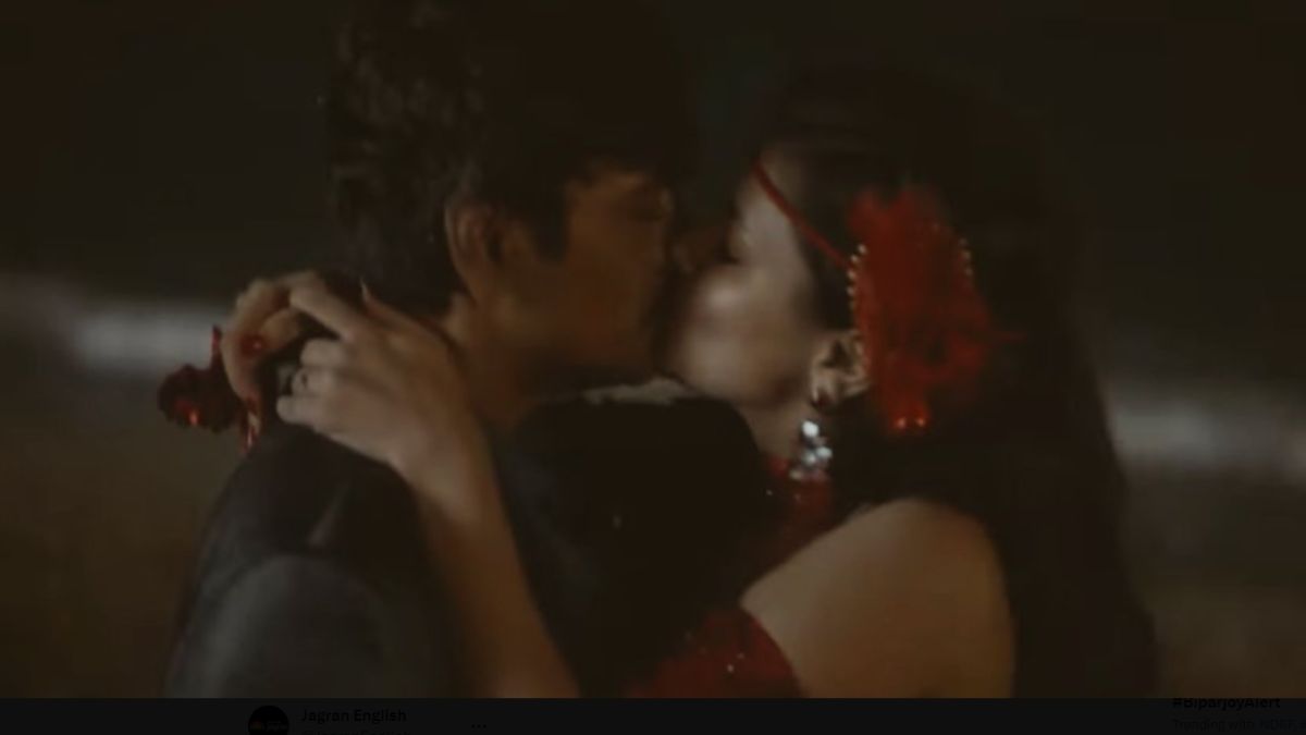 Netizens Call Out Nawazuddin Siddiqui For Lip-Lock With 21-Year-Old Avneet Kaur